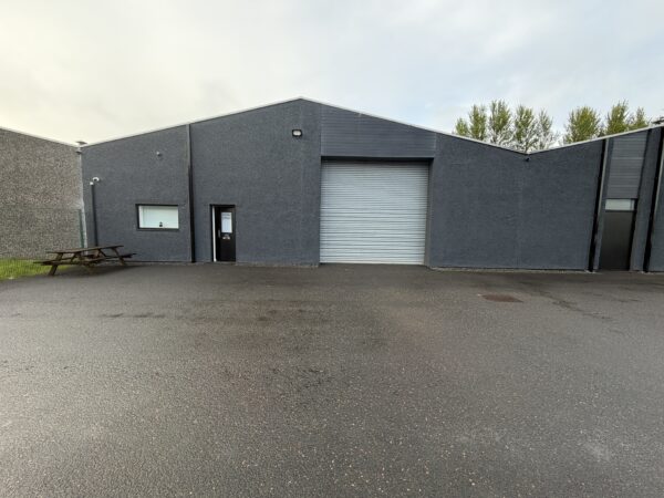 2500 sqft Unit 35C Cavendish Way