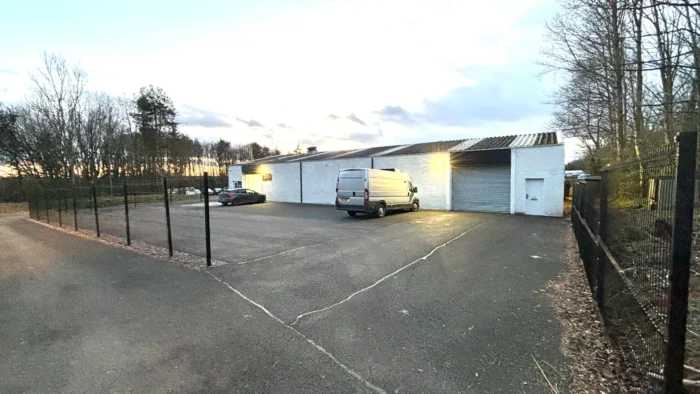 gair-properties-unit-35b-cavendish-way-glenrothes-ky62sb-external-2 External View of a Gair properties' Industrial Unit for rent. Unit 35B Cavendish Way, in Glenrothes ky62sb