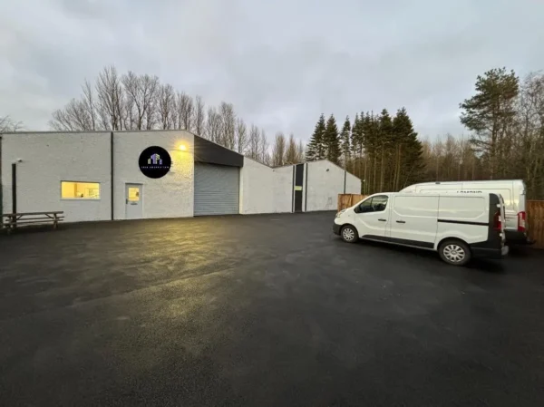gair-properties-unit-35c-cavendish-way-glenrothes-ky62sb-external-2 2500 sqft Unit 35C Cavendish Way