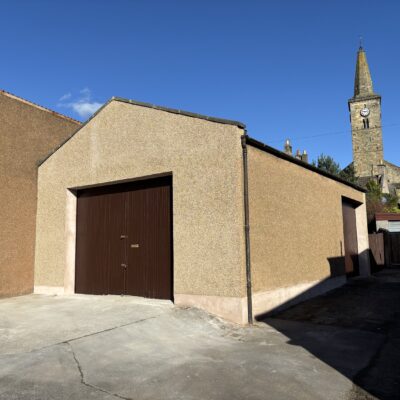 img_5299 850 sqft Workshop Unit with Secure Yard 36A Commercial Street Markinch